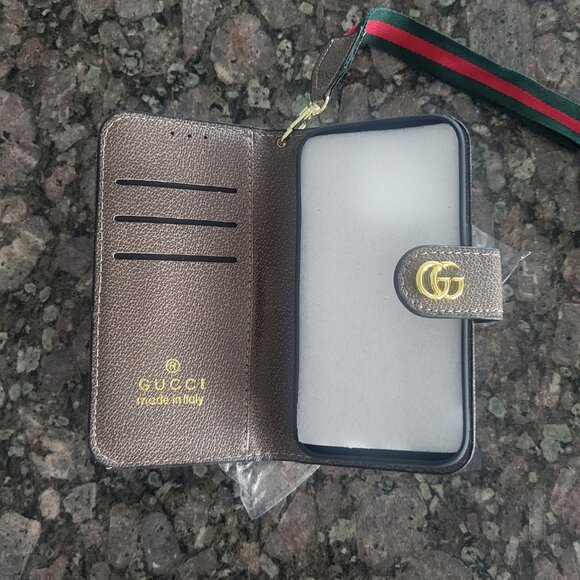 Phone case - Picture 2 of 3